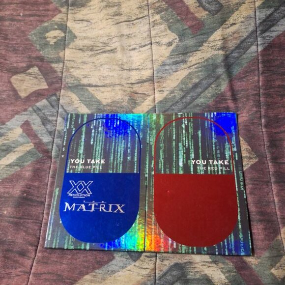 ⭐ XX Revolution x The Matrix “Blue Pill / Red Pill” Mega Palette ⭐ - Picture 6 of 6